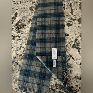 NWT- James Pringle Weaver Gray and Teal Plaid Scarf-